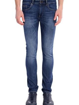 Синие джинсы BOSS: фото 3 - Invogue